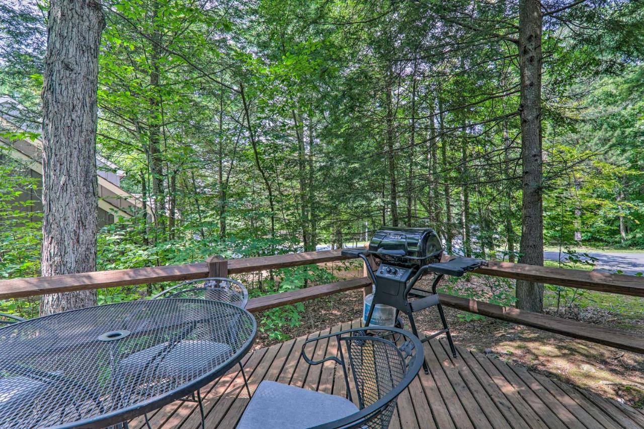 Quiet Getaway With Deck Less Than 1 Mi To Jack Frost Resort! Lake Harmony Exterior photo